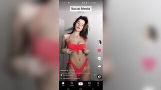 Lea on tiktok in orange bikini????