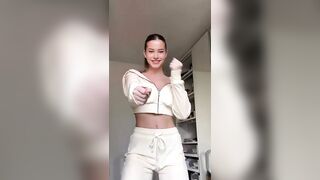 Lea Elui Ginet: Leaelui new TikTok dance #4