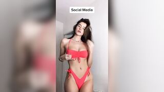 She's so so sexy. Bikini video without the tik tok shit