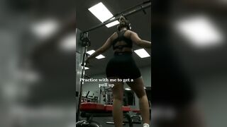 Pull ups with Ana! ????