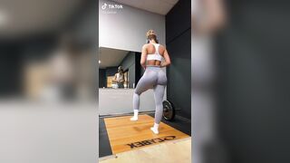 Lexie Learmann + Ana Learmann: Booty Queen Lexie #2