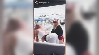 Lele Pons: Shaking some ass №2 #2