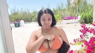 LightSkinKeisha: She’s so fucking THICK♥️♥️ #3