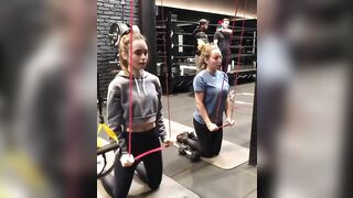 Lily Collins: Workout №6 #3