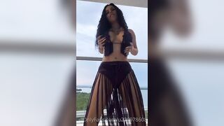 Lizbeth Rodriguez: Bailecito #2