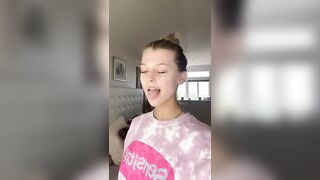 Loren Gray: tongue loop #3