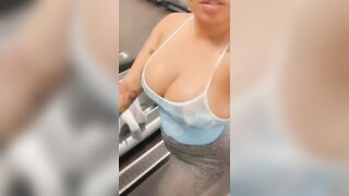 LovelyMimii: Titties In The Gym ♥️♥️ #2