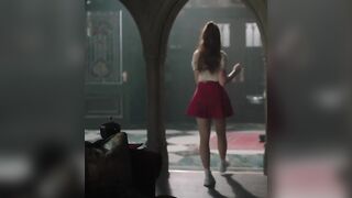 Madelaine Petsch: love to see her walk away №2 #3