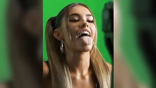 Madison Beer: Just wanna bust the fattest nut on that tongue♥️♥️ #3