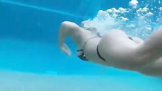 Mandy Rose sexy underwater