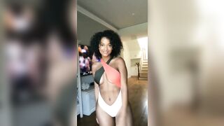 Marilyn Melo: Such a Hot Bod #2