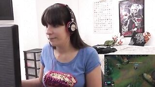 The most realistic "girl gets fucked while gaming" I've seen so far.