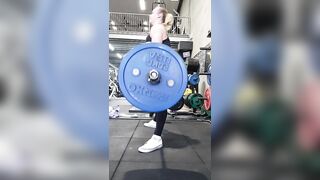 Fit Girls: 150kg deadlifts #4