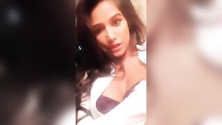 Poonam Pandey: Teasing the goods #3