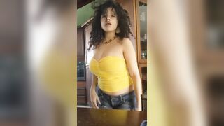 Isabella Rodriguez: I love when she dances. Wish she used her tiktok #3