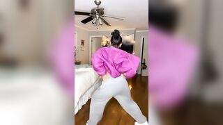 Jade Chynoweth: Pretty in Pink №3 #3