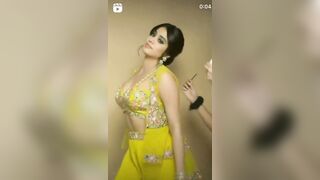 Janhvi Kapoor: Janhvi Kapoor has awesome boobs, imagine her swinging naked like that #2