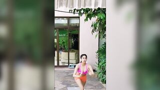 Janhvi Kapoor: Janhvi kapoor workout see her reaction when it,s pain♥️♥️ #2