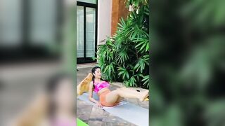 Janhvi Kapoor: Janhvi kapoor workout see her reaction when it,s pain♥️♥️ #4