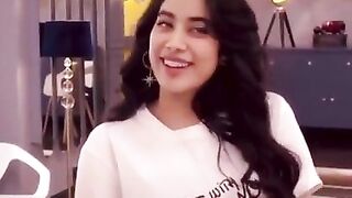 Janhvi Kapoor: Janhvi Kapoor talking about her sex fantasy ♥️♥️ She likes it sweaty and hot #2