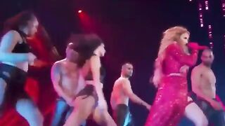 Jennifer Lopez: JLo enjoying herself on the stage ♥️♥️♥️♥️♥️♥️♥️♥️ #2