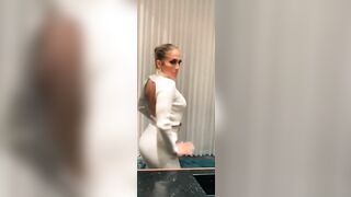 Jennifer Lopez: Goddamn, its fat #2