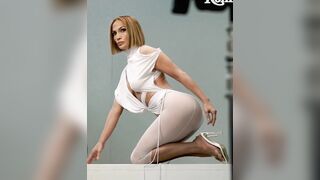 Jennifer Lopez: Perfect curves #2