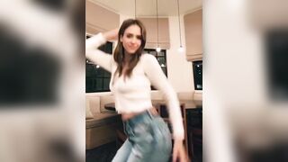 Jessica Alba: Jessica's got the moves! #4