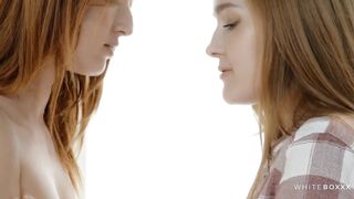 Jia Lissa: Cute Jia Lissa kissing between girls #2