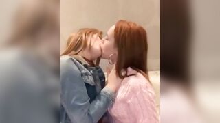 Jia Lissa: “I’m a simple man. I see redhead, I upvote.” #2