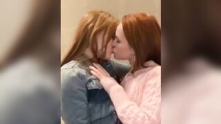 Jia Lissa: “I’m a simple man. I see redhead, I upvote.” #4