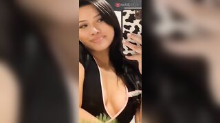 Julia Kelly: Mirror Cleavage #3