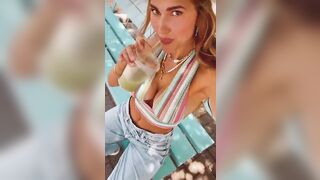 Kara Del Toro: Top Notch Cleavage #2