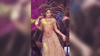 Imagine watching those navel shake of Katrina Kaif live