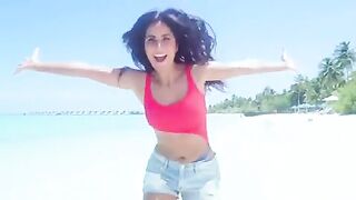 Katrina Kaif: Goddess and her Navel running towards you #4