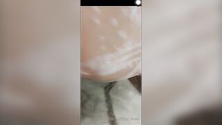 clapping her ass in tha shower