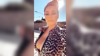 Kelly Brook: Hot vid of Kelly #3