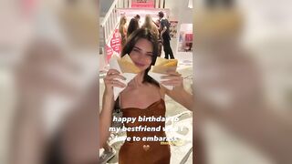 Kendall Jenner: Tacos #2