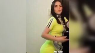 Kimberly Loaiza: Esos movimientos ♥️♥️ #4