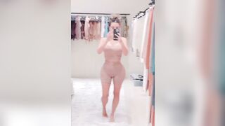 Kim Kardashian: Sexy Body №2 #4