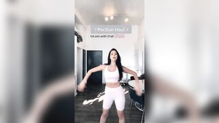 So, here's also the GIF with the fitness outfit, enjoy ????.