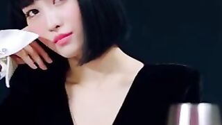 Kpop: TWICE - Sana and Momo #4