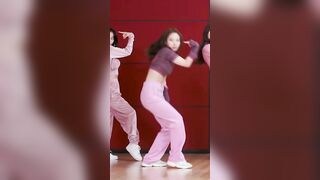 Twice - Nayeon Dance Practice