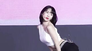 Kpop: WJSN Seola perfect petite body #4