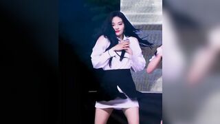 Kpop: DIA - Somyi - 190515 #2