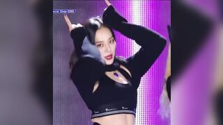 Kpop: CLC - Yeeun Bad Girl Performance #4