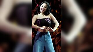 Kpop: TWICE - Jihyo feat. Momo #4