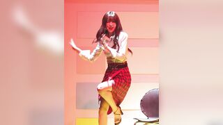 Kpop: Oh My Girl - Arin's Insanely Sexy Performance #4