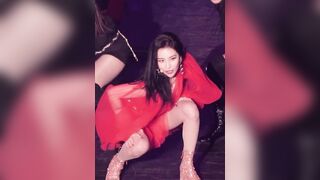 Kpop: Sunmi's Cleavage [another angle] #4