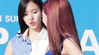 Twice - Mina checking out Nayeon